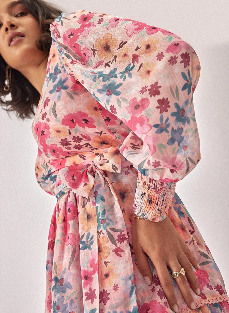 ذا ليبل لايف فستان شيفون بطبعات الأزهار وطبقات متعددة